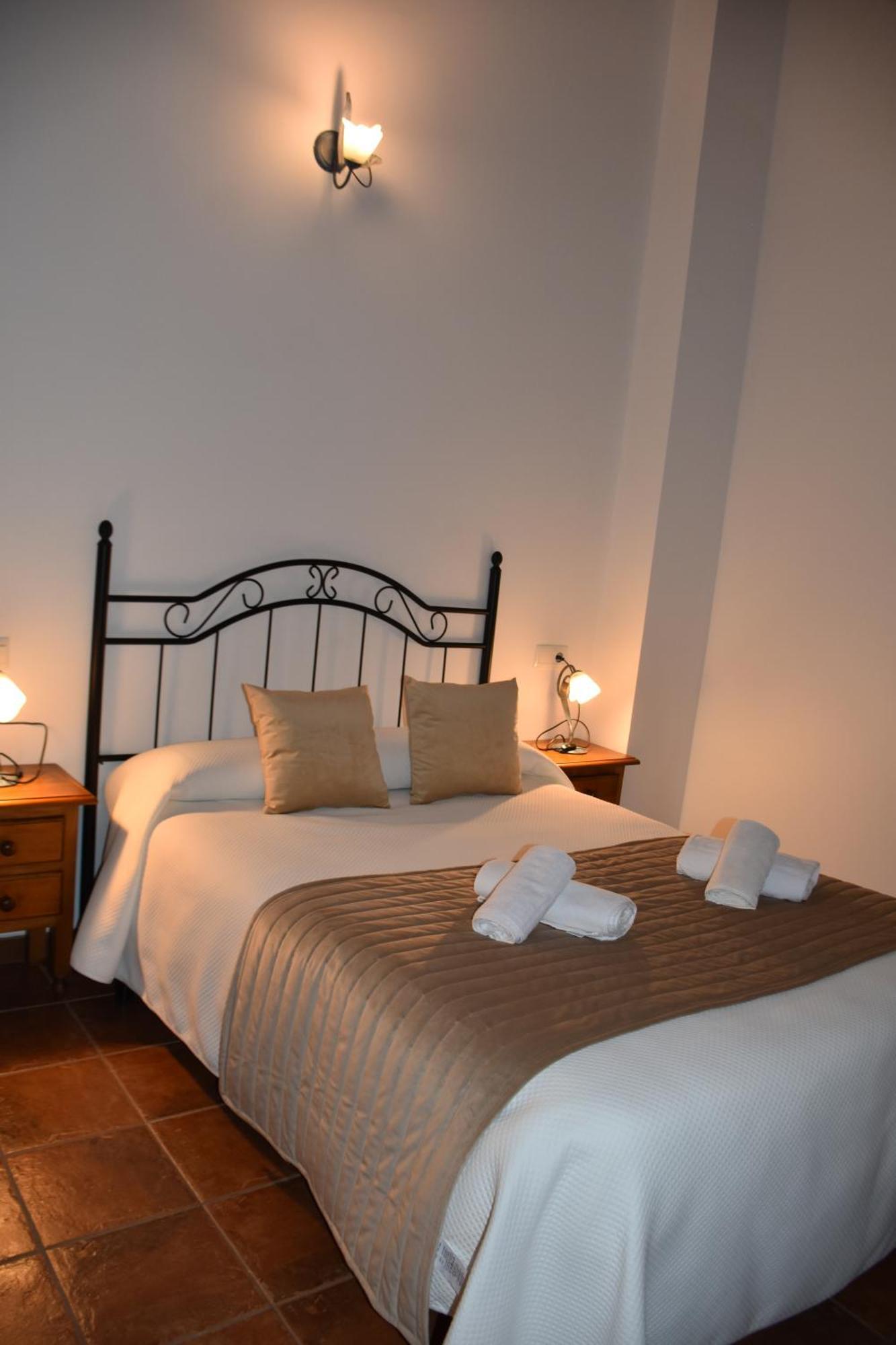 Casa Rural Del Pantano 4 Estrellas Buenache de Alarcon Esterno foto