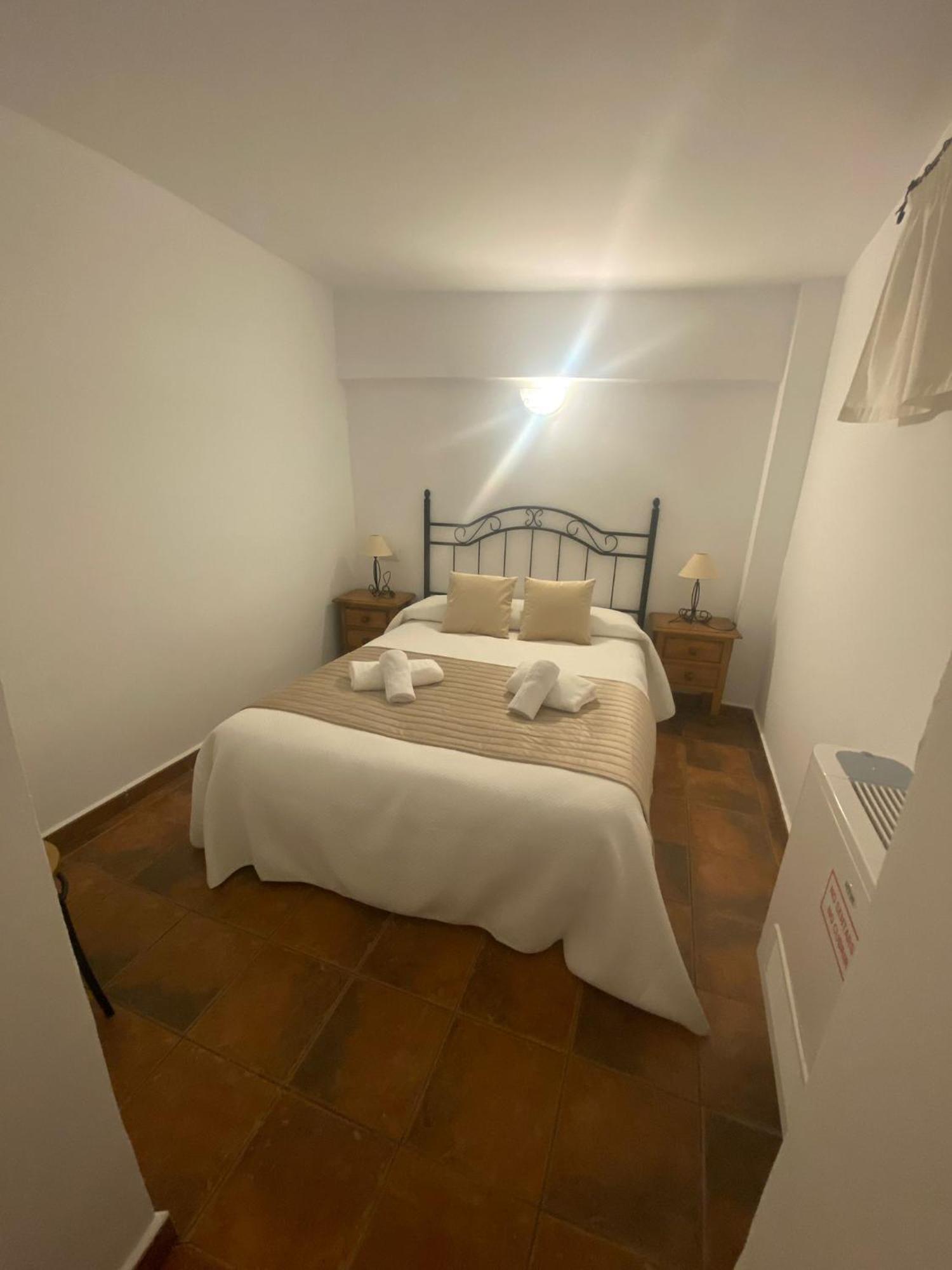 Casa Rural Del Pantano 4 Estrellas Buenache de Alarcon Esterno foto